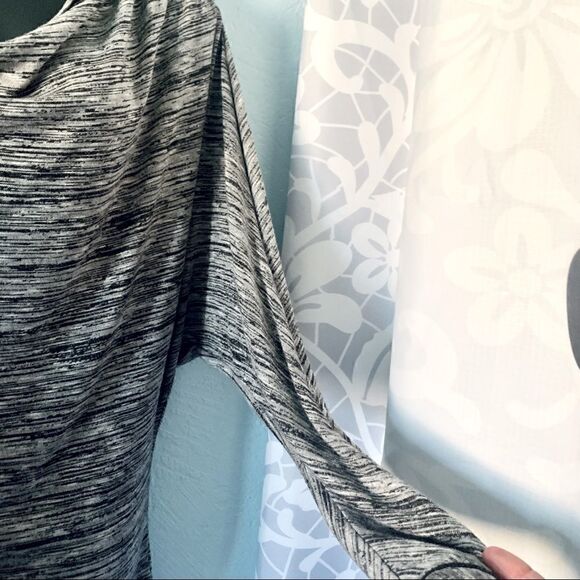 Max Edition Drape Neck Dolman Pullover Tunic Top Size Medium - Picture 6 of 11